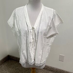 🌴 NWT Bohme Lace Detail Blouse